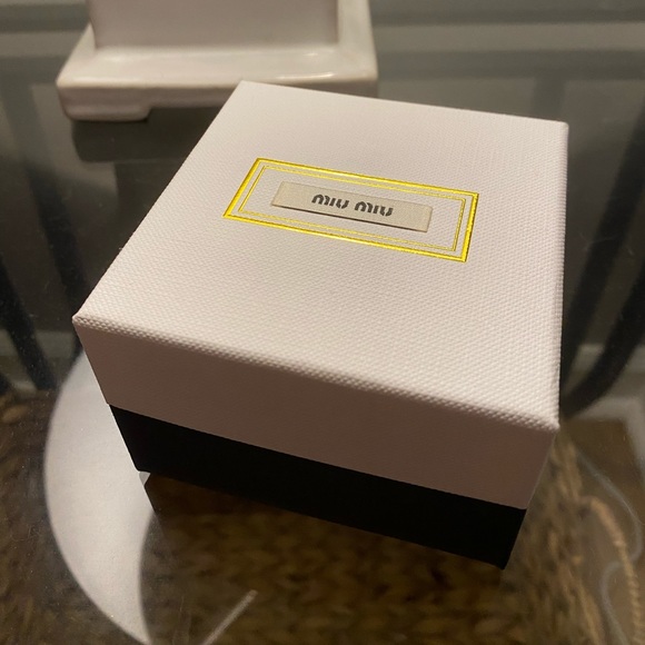 MIU MIU - 🌼 Daisy Fruit Crystal Ring - Picture 6 of 9